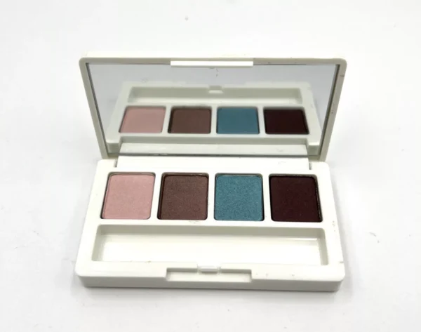 Eyeshadow Quad – Morning Java (03) / Blushed (38) / Hazy (23) / Jammin’ (20)